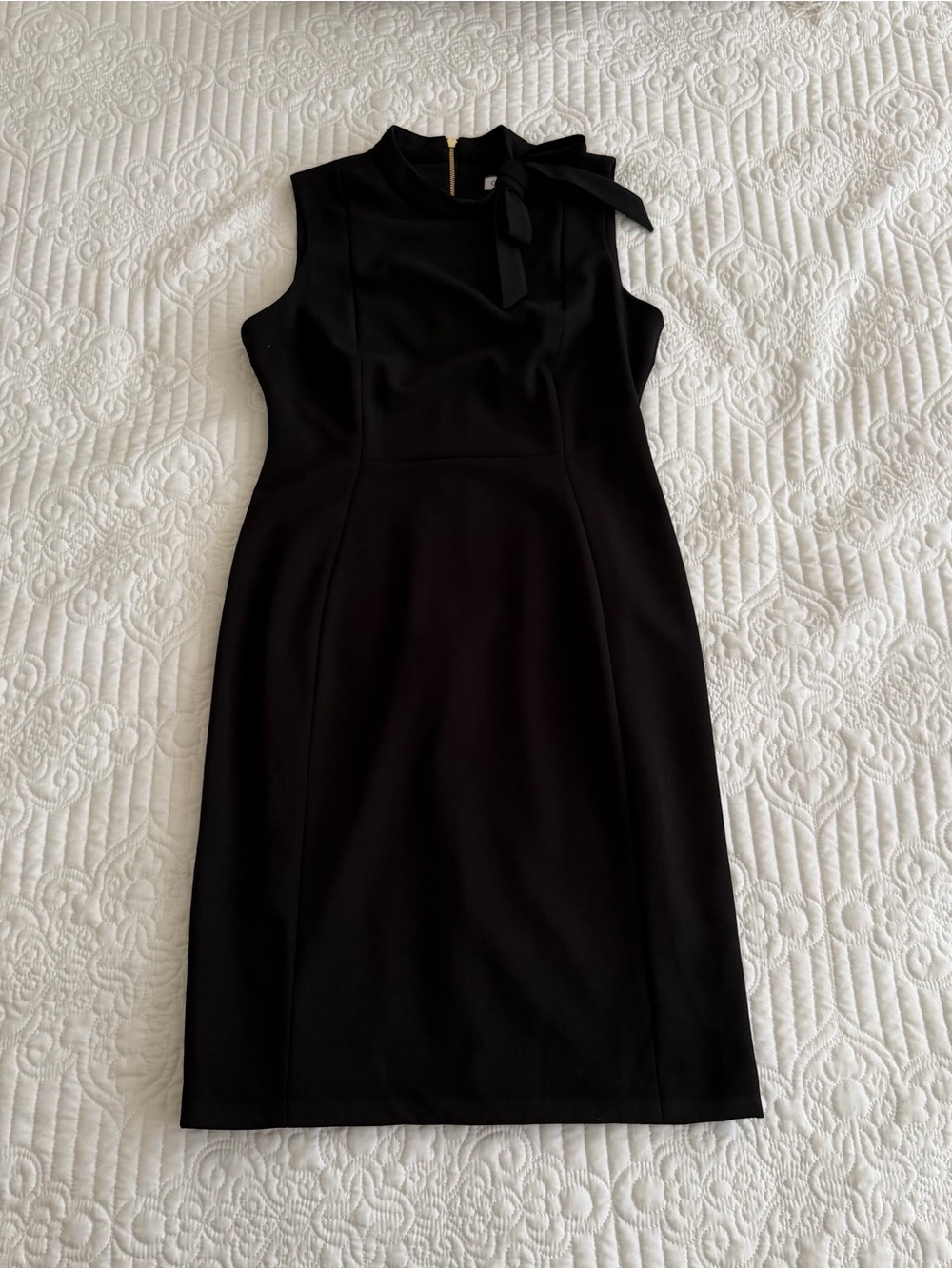 Calvin Klein Black Sleeveless Tie Neck Sheath Dress Size 10P
